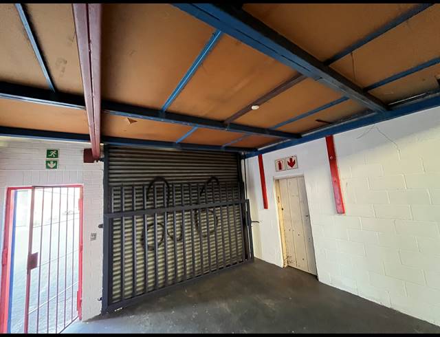 200M² WAREHOUSE TO LET IN EASTLEIGH